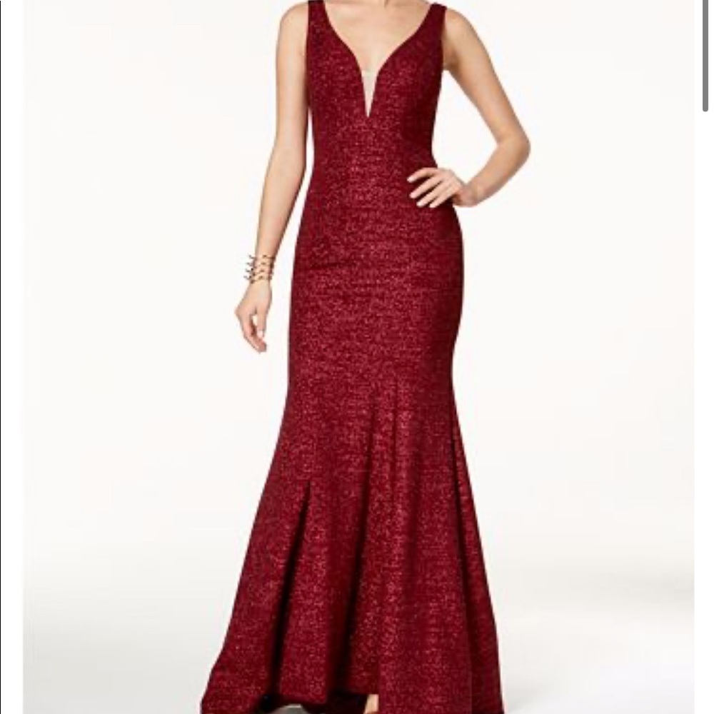 Full Length Red Sparkly V-neck Mermaid gown